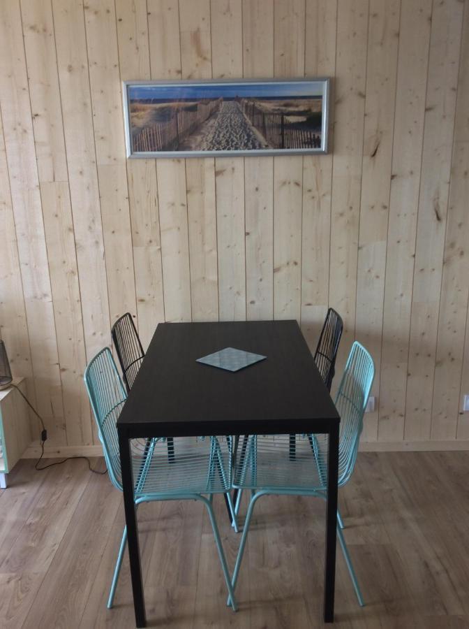 Les Obiones, Vue Laterale Mer, Fort Mahon Plage, Magnifique Studio Cabine 4P, Avec Balcon , Parking Prive Gratuit, Wifi, Classe 2 Etoiles, Exposition Plein Sud En Baie De Somme Exteriör bild