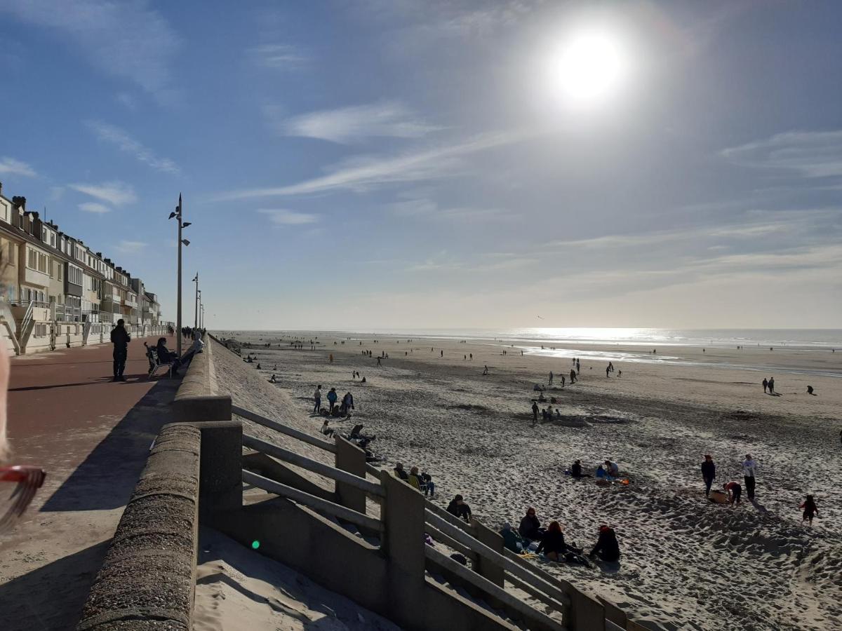Les Obiones, Vue Laterale Mer, Fort Mahon Plage, Magnifique Studio Cabine 4P, Avec Balcon , Parking Prive Gratuit, Wifi, Classe 2 Etoiles, Exposition Plein Sud En Baie De Somme Exteriör bild